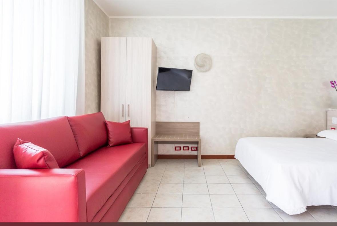 Hotel Italia Dormelletto Eksteriør bilde
